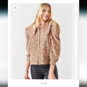 NWT CeliaB women's top